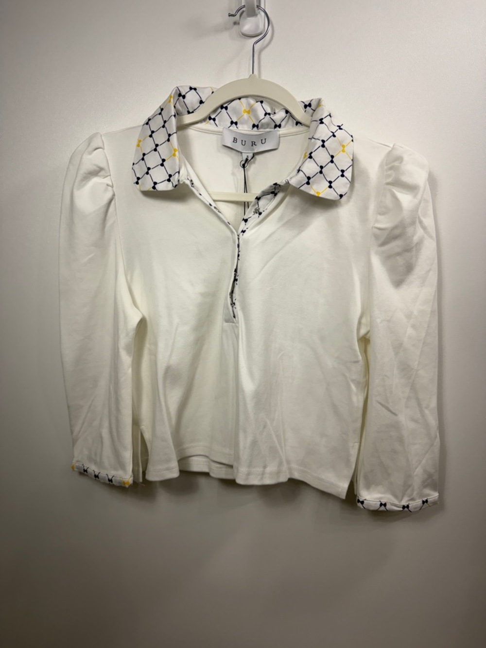 BURU Cropped Peter Pan Tee White and navy size small.NWT